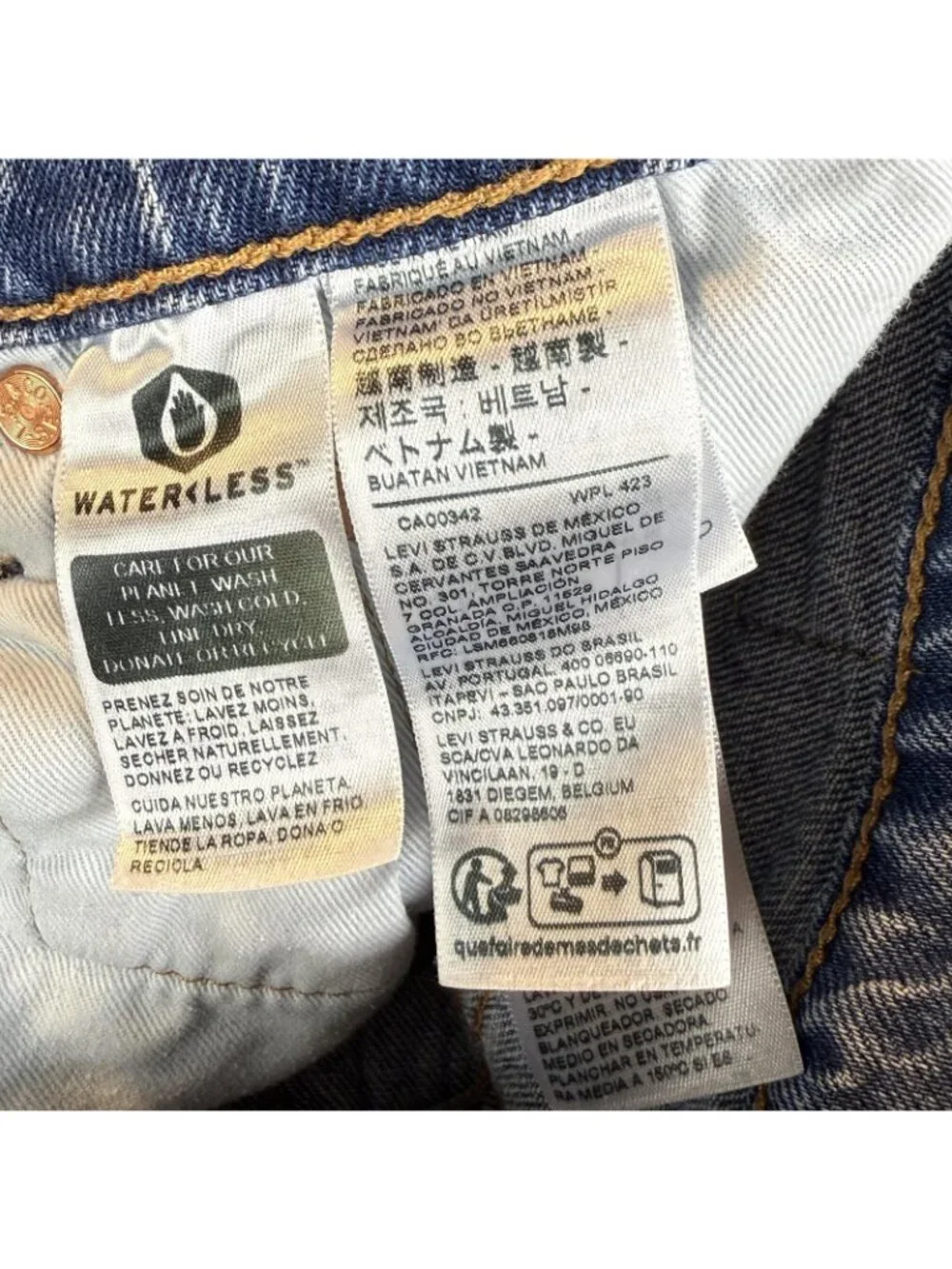 Levi's Premium Jeans Mens 34x30 Blue Regular Straight Stretch Denim Light Wash